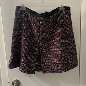 Tweed mini H&M skirt with slit in front
